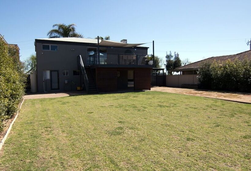 Paradise Waters   Yarrawonga