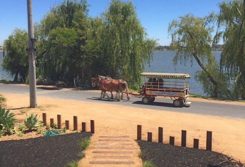 Paradise Waters   Yarrawonga