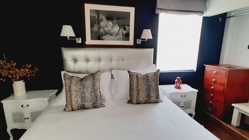 펜션 Ana Frank Boutique