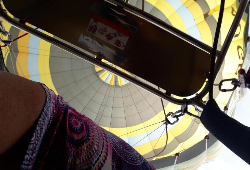 פנסיון Les Hirondelles