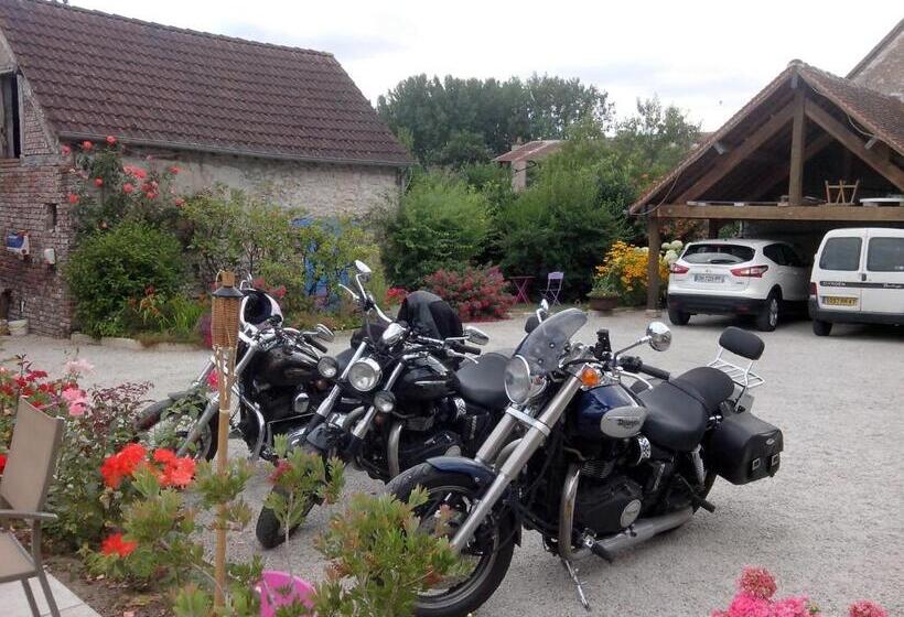 بنسيون Les Hirondelles