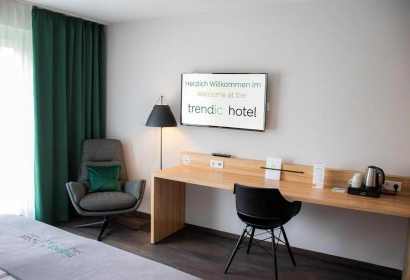 פנסיון Trendic