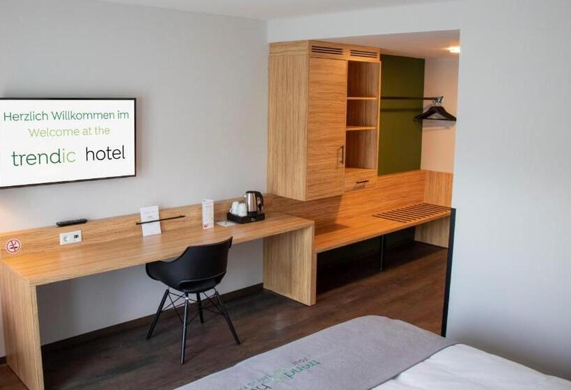 פנסיון Trendic