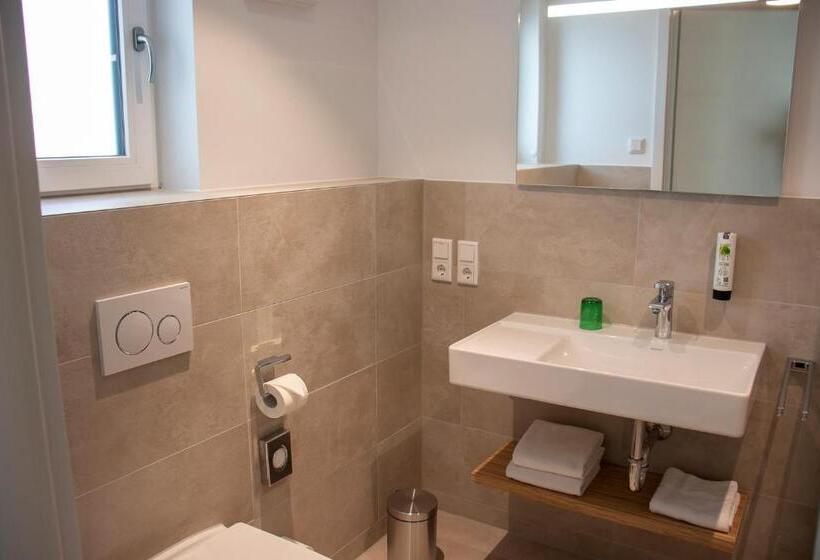 פנסיון Trendic