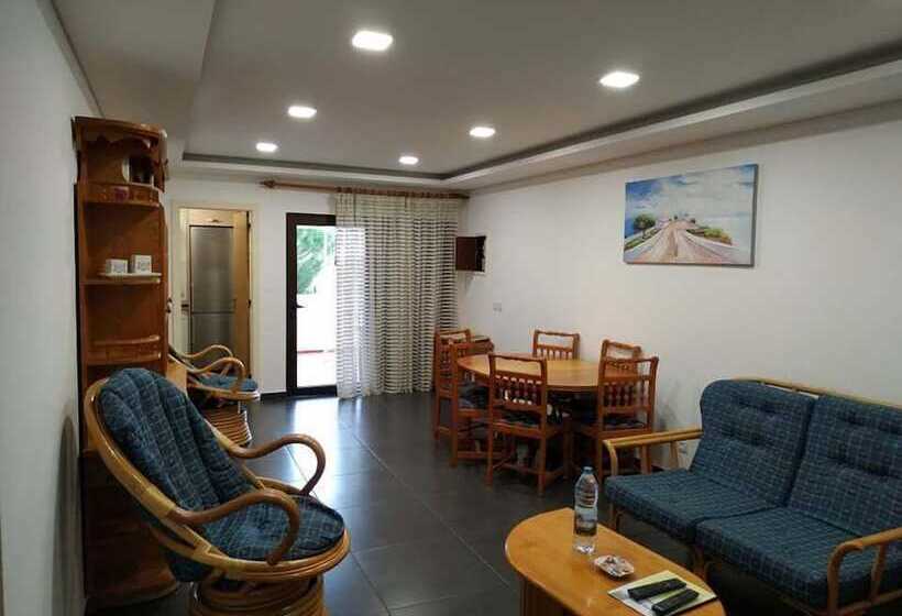 T3 Sra Da Rocha By Casas & Papéis