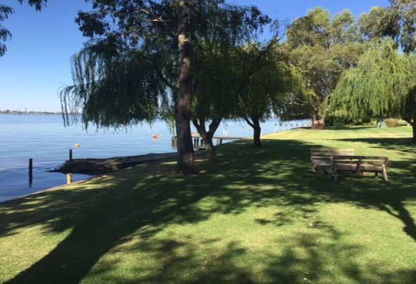 Waterview  Stoneleigh At Yarra