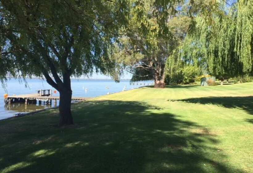 Waterview  Stoneleigh At Yarra