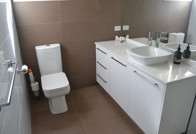 Waterview  Stoneleigh At Yarra