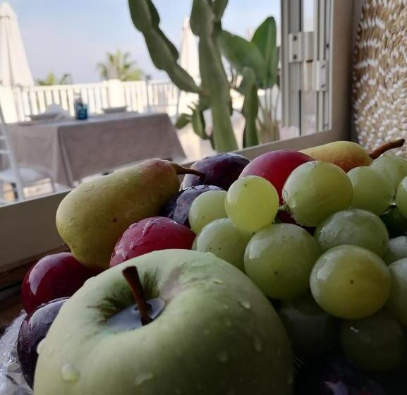 تختخواب و صبحانه Eneide