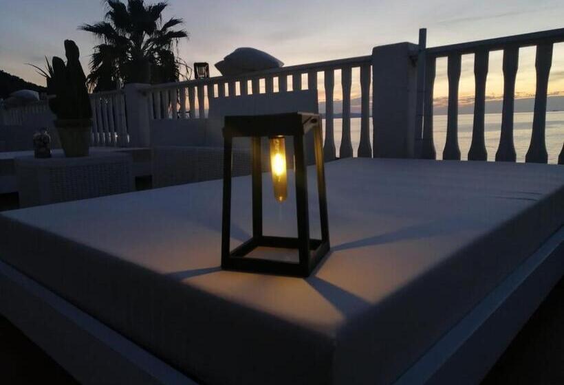 تختخواب و صبحانه Eneide