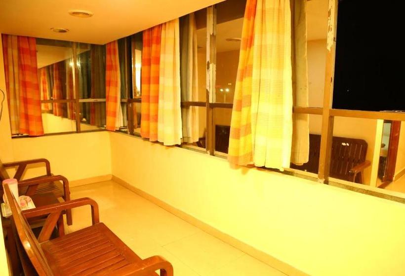 Отель Akanksha Inn