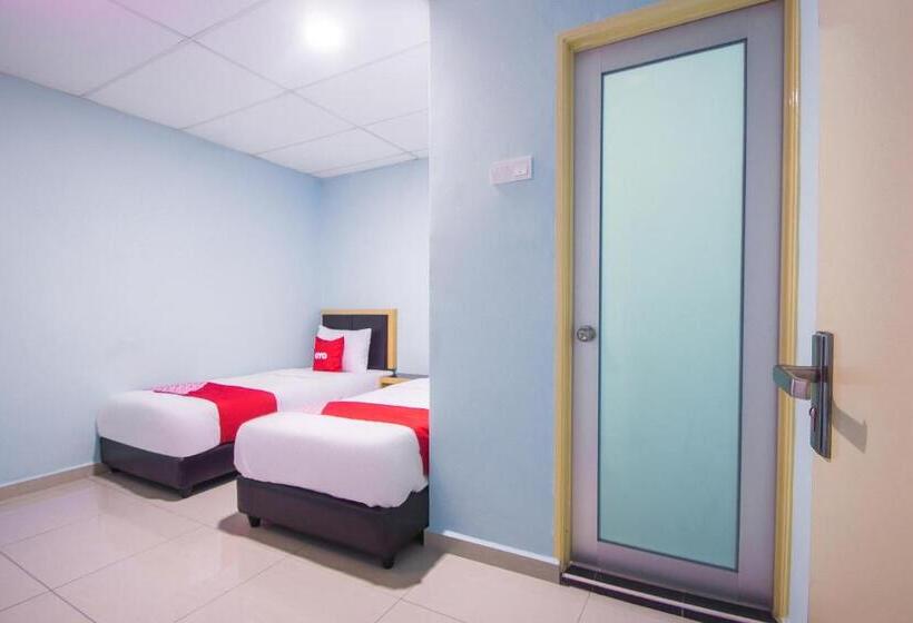 ホテル Oyo 89842 22, Northport