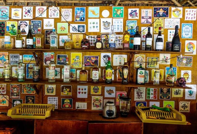 Отель Paje Beach Bandas