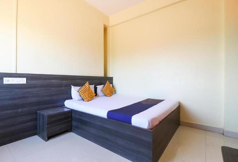 Vaccinated Staff- Spot On 68815 Hotel Sarthak