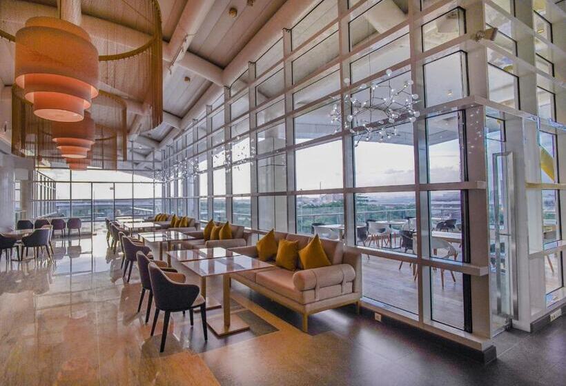 Nuanza Hotel & Convention Cikarang