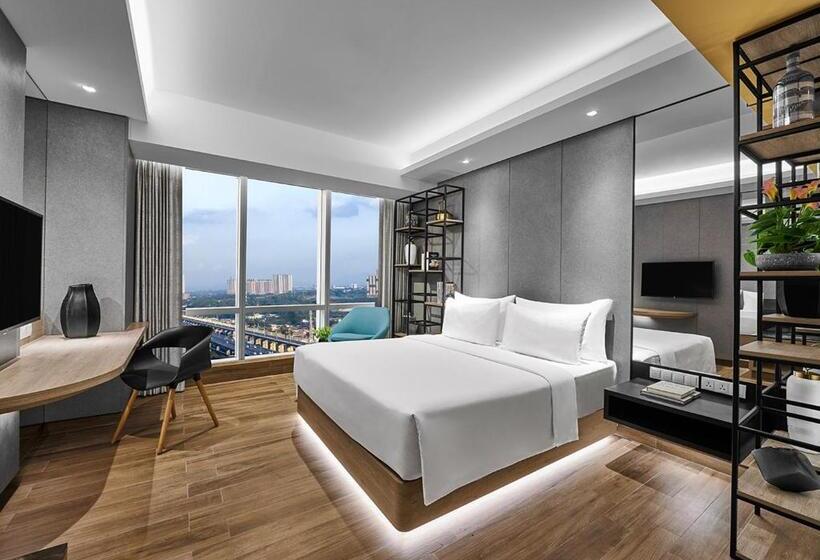 Nuanza Hotel & Convention Cikarang