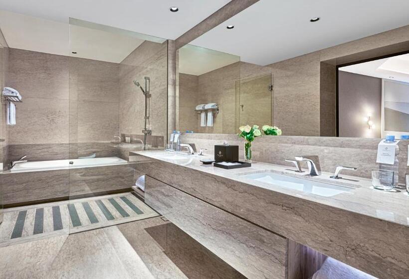 Nuanza Hotel & Convention Cikarang