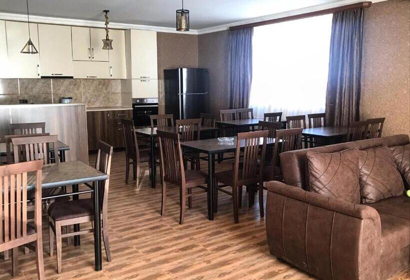 پانسیون Gudauri Hillsite