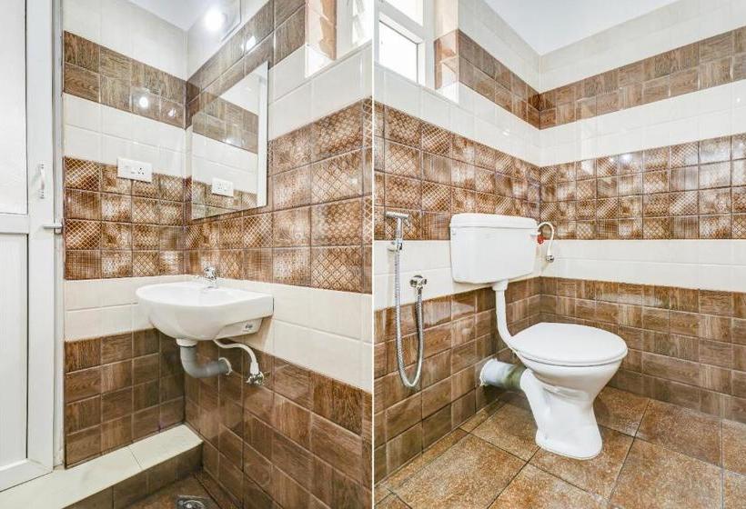 פנסיון Oyo 60354 Home Meadow Homes