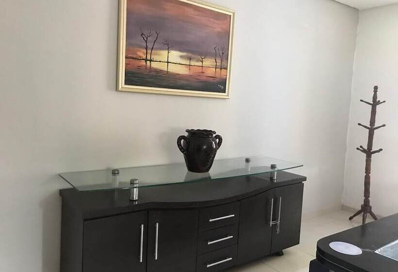 פנסיון Ribeira Dos Arrecifes Hostel