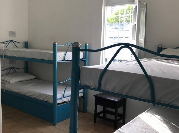 פנסיון Ribeira Dos Arrecifes Hostel