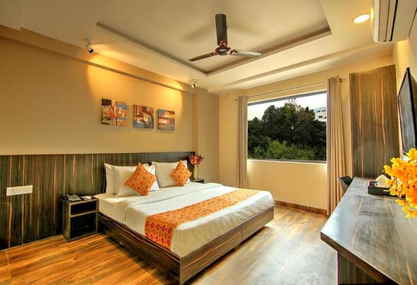 Отель Artisian Rooms