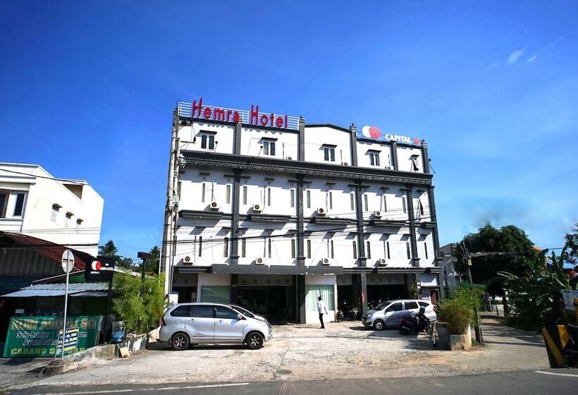 هتل Collection O 2885 Hemra