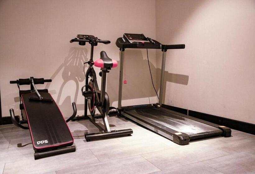 Xijian Hotel   Kunming Dongfeng East Road Dashuying Metro Station