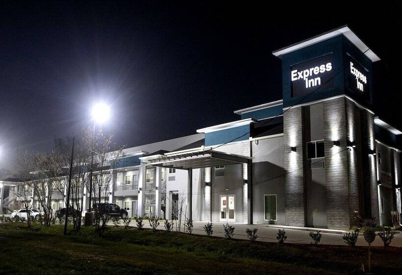 בית מלון כפרי Express Inn