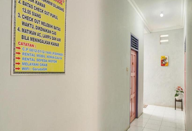 Отель Oyo 2872 Garuda Guest House