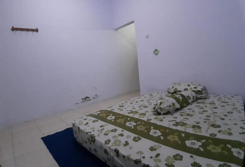 호텔 Oyo 2884 Wisma Jatnika Syariah