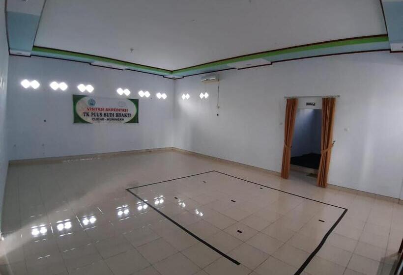 호텔 Oyo 2884 Wisma Jatnika Syariah