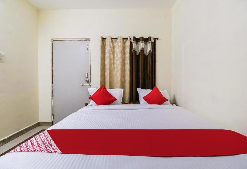 בית מלון כפרי Oyo 65430 Ysr Residency