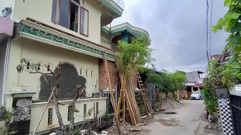 בית מלון כפרי Spot On 2556 Lubuk Nyarai Residence Syariah