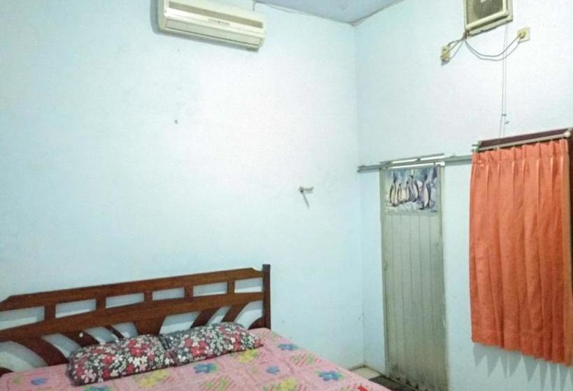 בית מלון כפרי Spot On 2717  Angsa Lestari