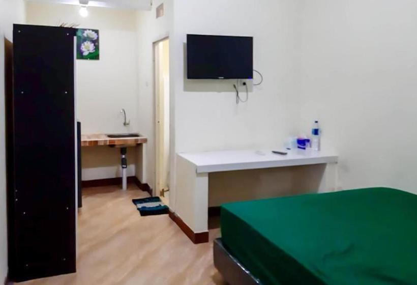 호텔 Spot On 2732 Sandy Guesthouse