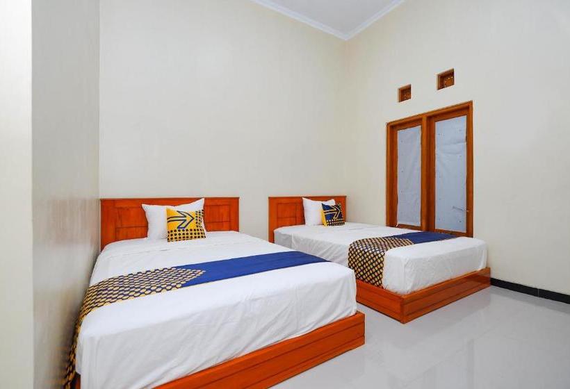 בית מלון כפרי Spot On 2790 Bintang Selatan Syariah