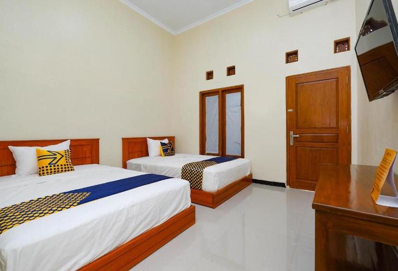 בית מלון כפרי Spot On 2790 Bintang Selatan Syariah