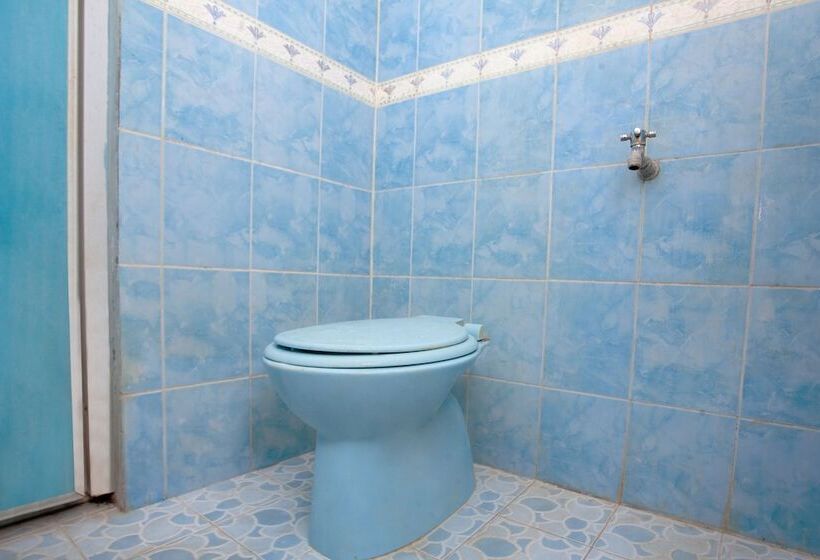 Отель Spot On 2830 Azka Guest House Syariah