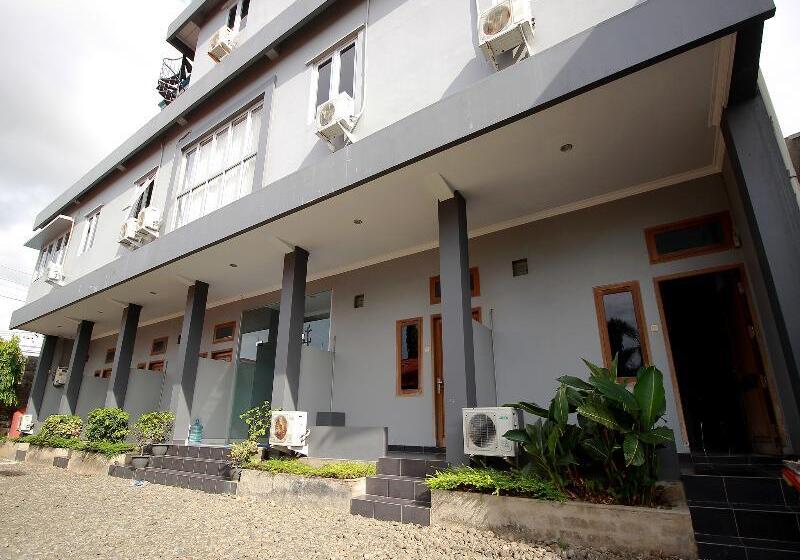 Spot On 2842 Hotel Rindu