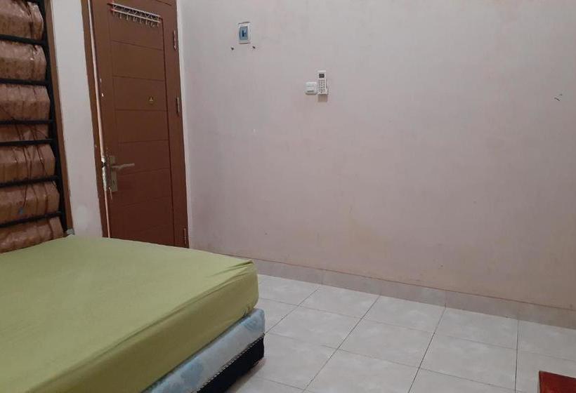 هتل Spot On 2846 Kost Faza