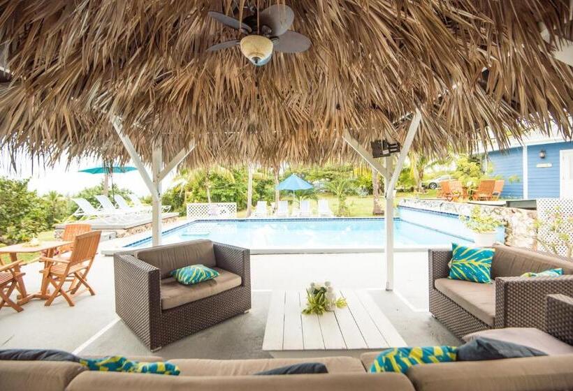 Hotel The Sunset Cove And Rainbow Room