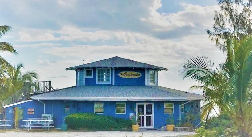 Hotel The Sunset Cove And Rainbow Room