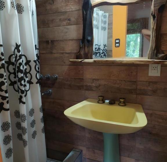 ユースホステル Huecubu Public House