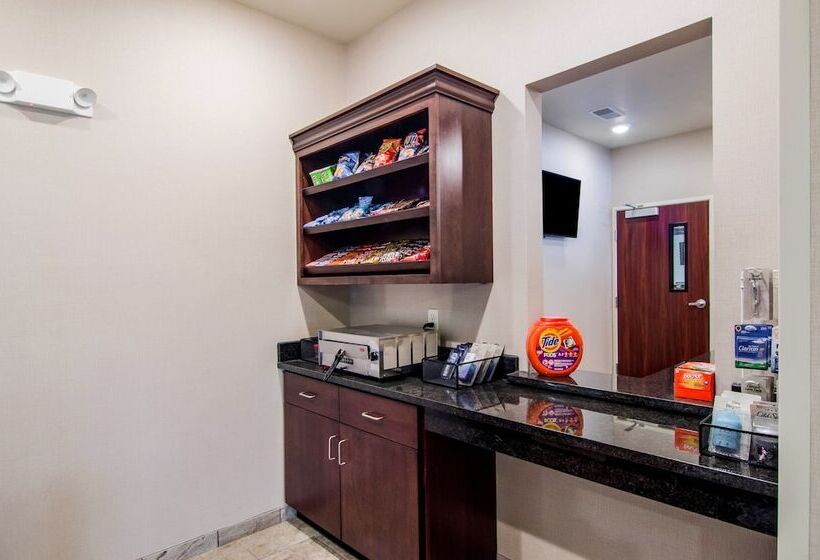 Cobblestone Hotel & Suites   Andrews