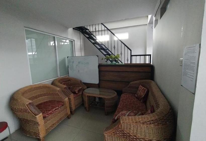 فندق Oyo 2625 Pondok Penginapan Patradisa