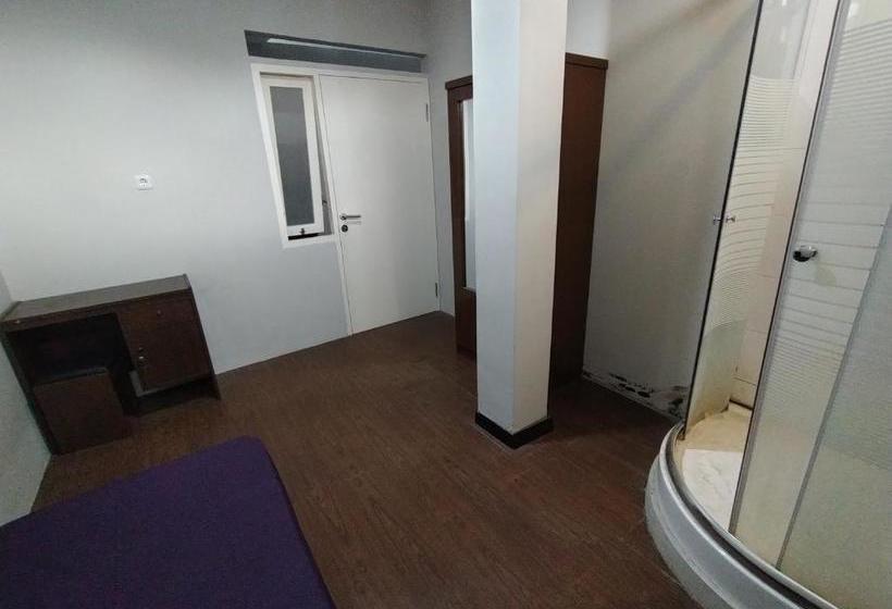 فندق Oyo 2625 Pondok Penginapan Patradisa