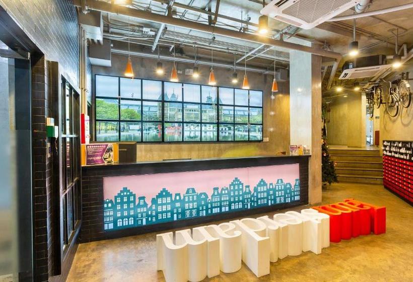 Отель Oyo 518 Mytown Amsterdam