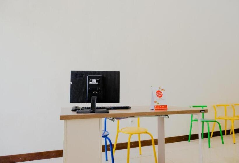 酒店 Reddoorz At Karangploso 2