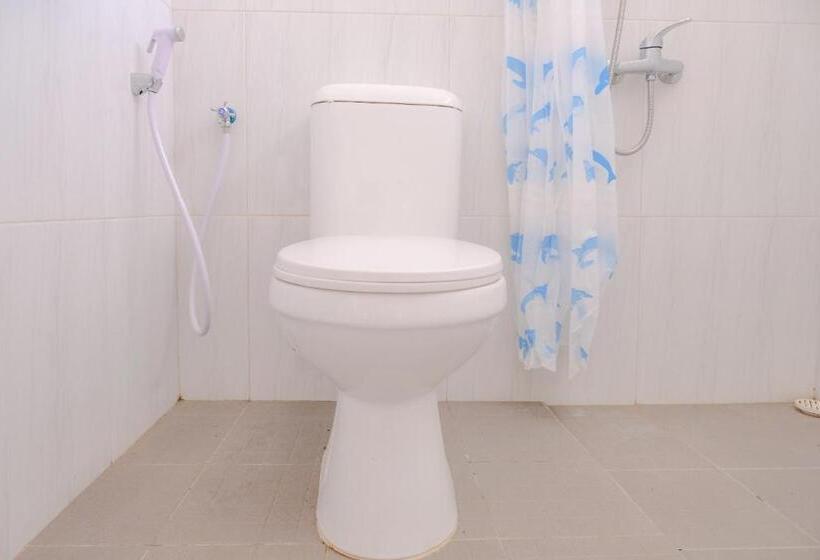 호텔 Reddoorz At Karangploso 2